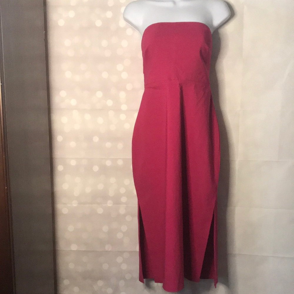 Stretch Strapless Express Midi Fuchsia Dress. Sz 3/4-excellent condition-